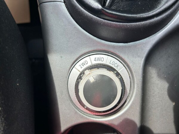 Used Mitsubishi Outlander 2011 for sale - 73199808: Photo 6