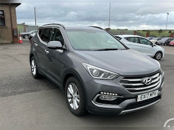 Used Hyundai Santa Fe 2017 for sale - 75911145: Photo