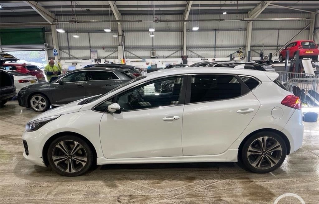 Used Kia Ceed 2017 for sale - 78030575: Photo 2