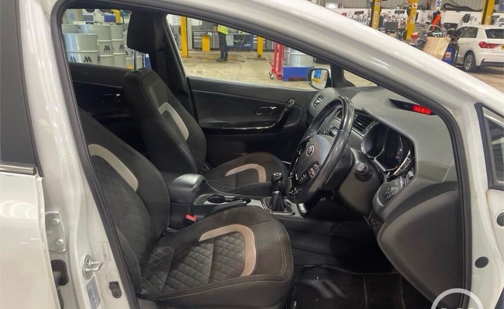Used Kia Ceed 2017 for sale - 78030575: Photo 4