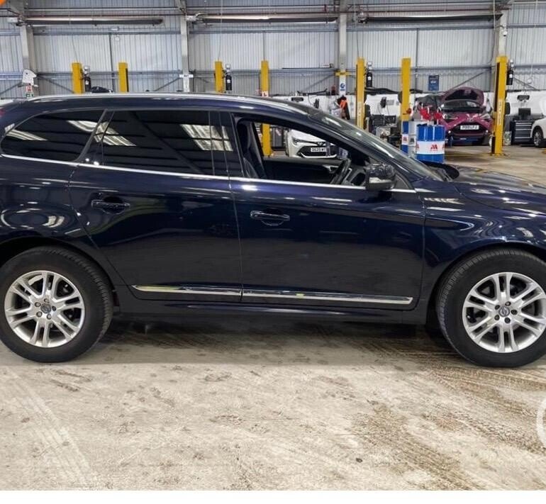 Used Volvo XC60 2016 for sale - 77681079: Photo 2