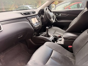 Used Nissan X-Trail 2016 for sale - 79592066: Photo