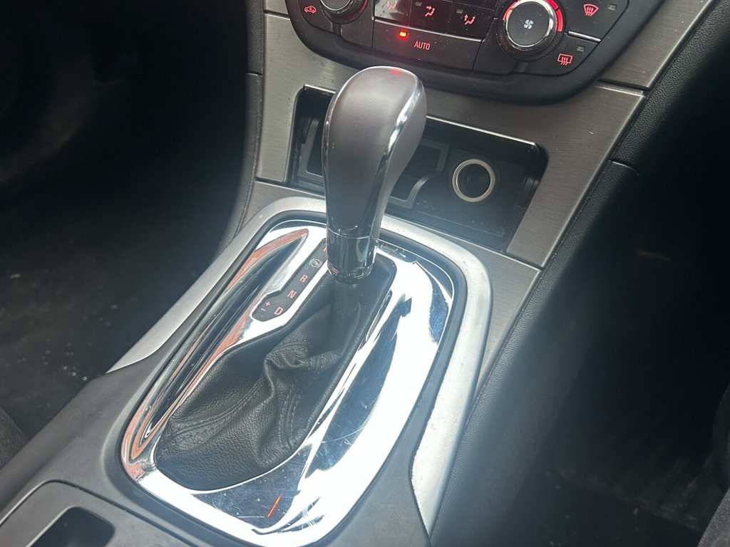 Used Vauxhall Insignia 2010 for sale - 76923903: Photo 8