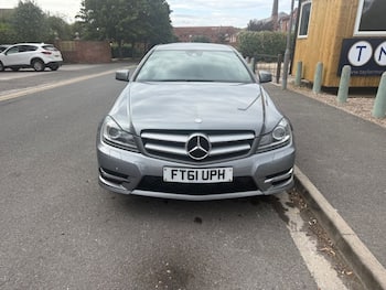 Used Mercedes-Benz C Class 2012 for sale - 79861202: Photo