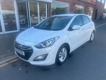 Used Hyundai i30 2014 for sale - 76267401: Photo 2