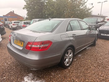 Used Mercedes-Benz E Class 2011 for sale - 79675248: Photo