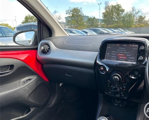 Used Peugeot 108 2015 for sale - 76092858: Photo 10