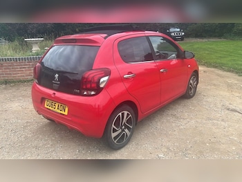 Used Peugeot 108 2015 for sale - 76092858: Photo 2