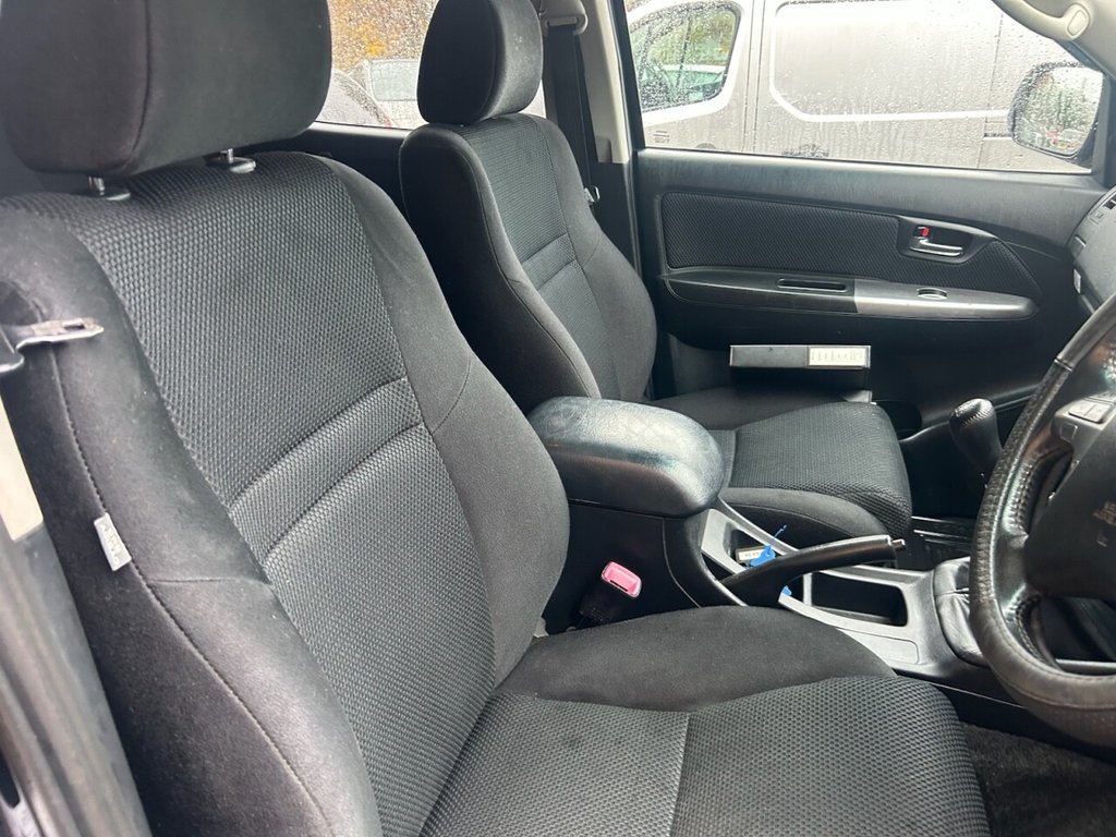 Used Toyota Hilux 2015 for sale - 76470404: Photo 11
