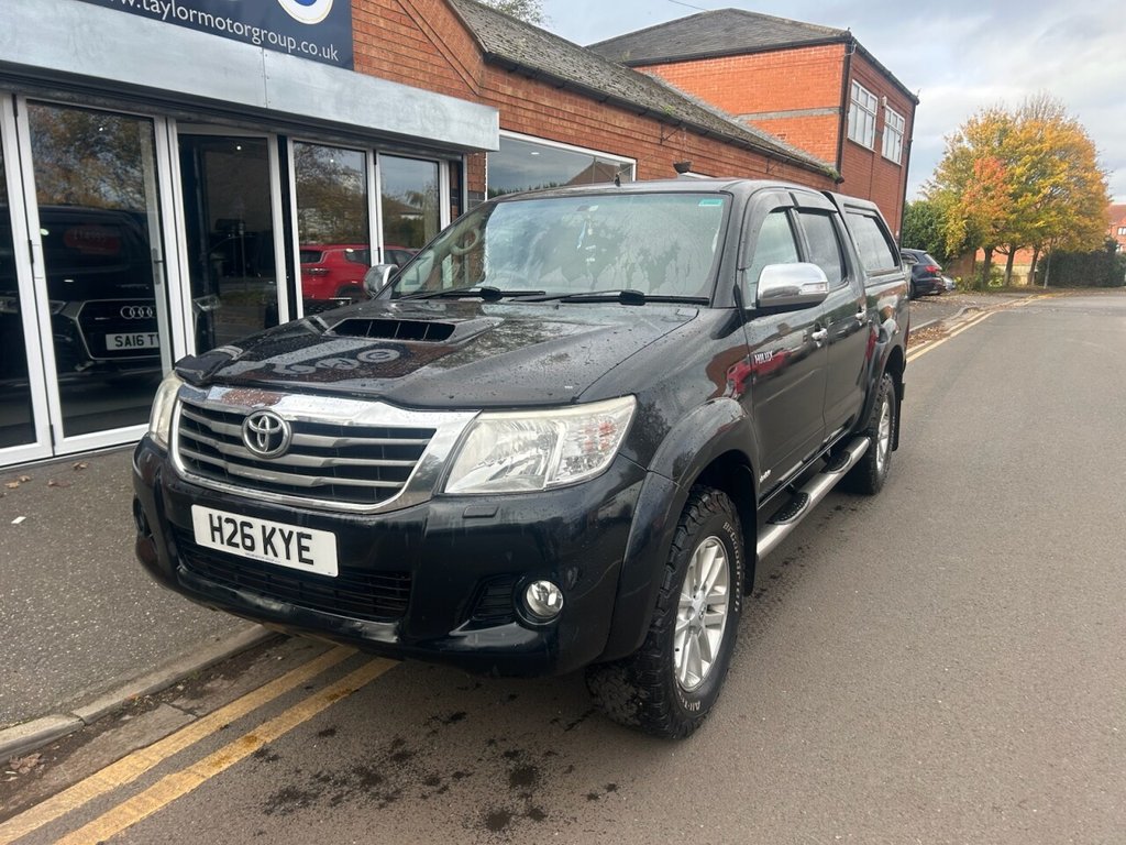 Used Toyota Hilux 2015 for sale - 76470404: Photo 2