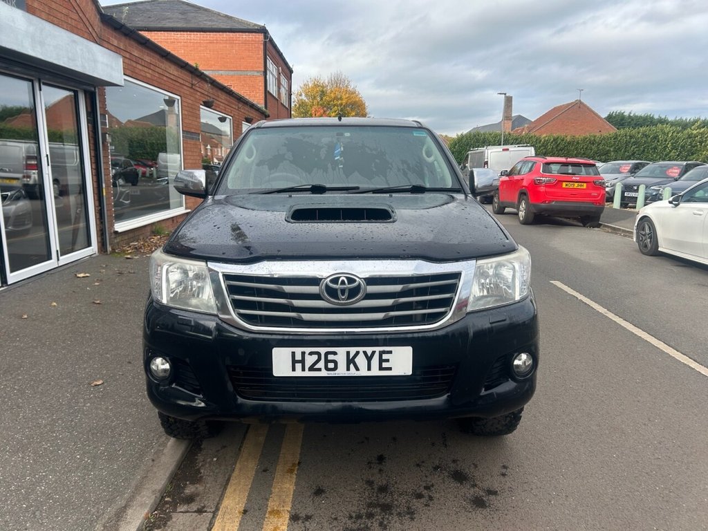 Used Toyota Hilux 2015 for sale - 76470404: Photo 3