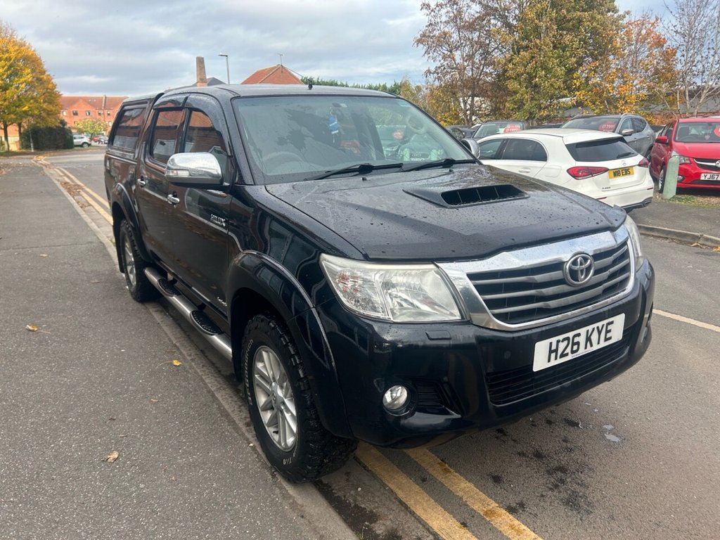 Used Toyota Hilux 2015 for sale - 76470404: Photo 4