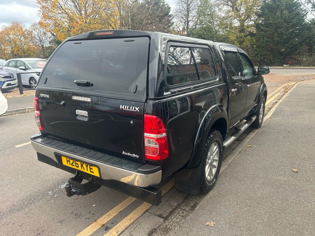Used Toyota Hilux 2015 for sale - 76470404: Photo 5