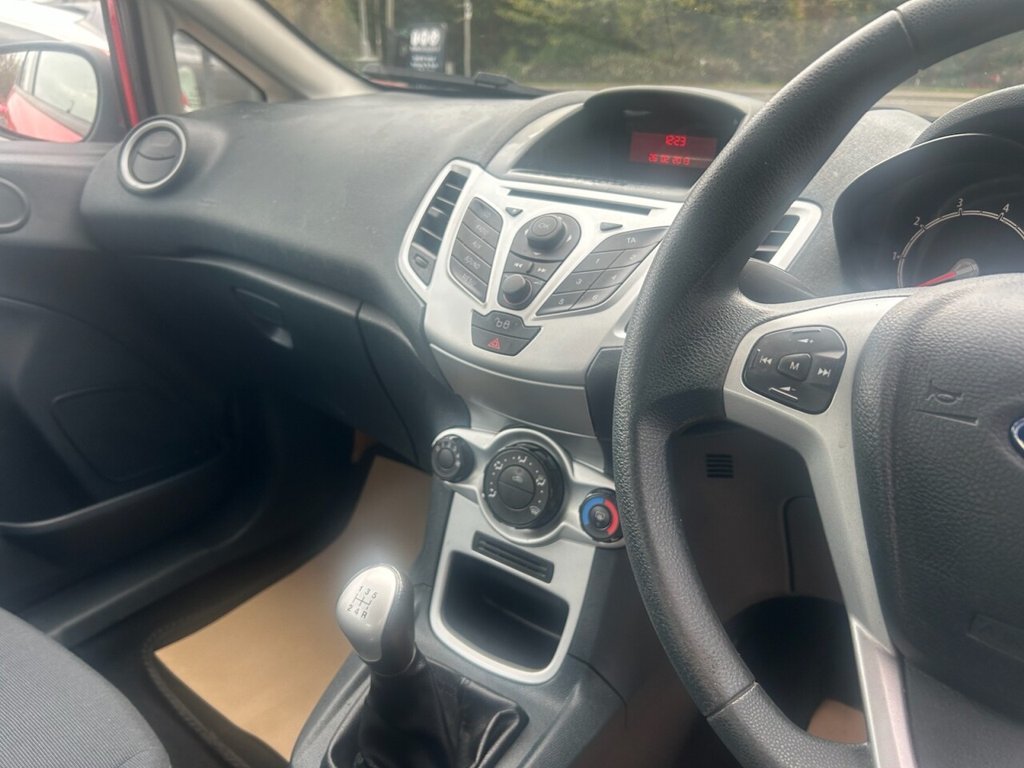 Used Ford Fiesta 2010 for sale - 76445878: Photo 10
