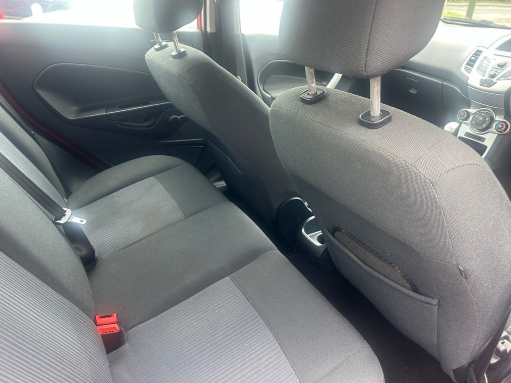 Used Ford Fiesta 2010 for sale - 76445878: Photo 12