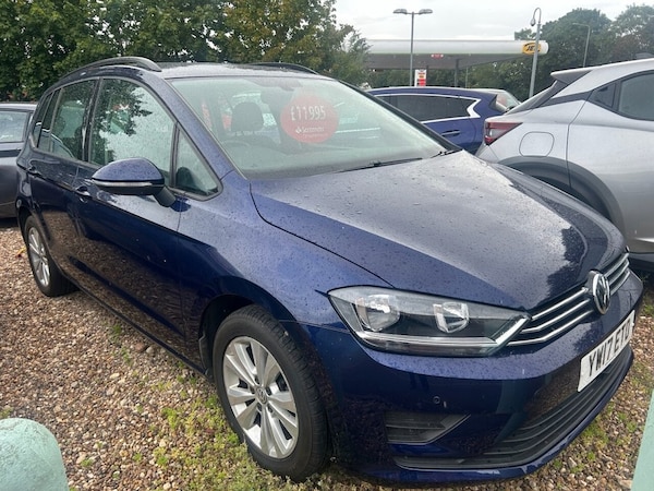Used Volkswagen Golf SV 2017 for sale - 75462203: Photo 1