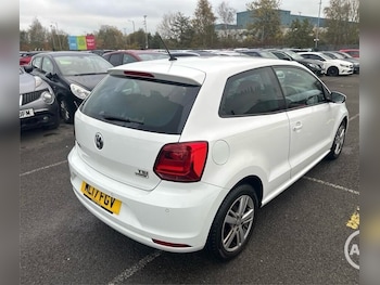 Used Volkswagen Polo 2017 for sale - 76535918: Photo