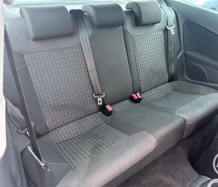 Used Volkswagen Polo 2017 for sale - 76535918: Photo 5