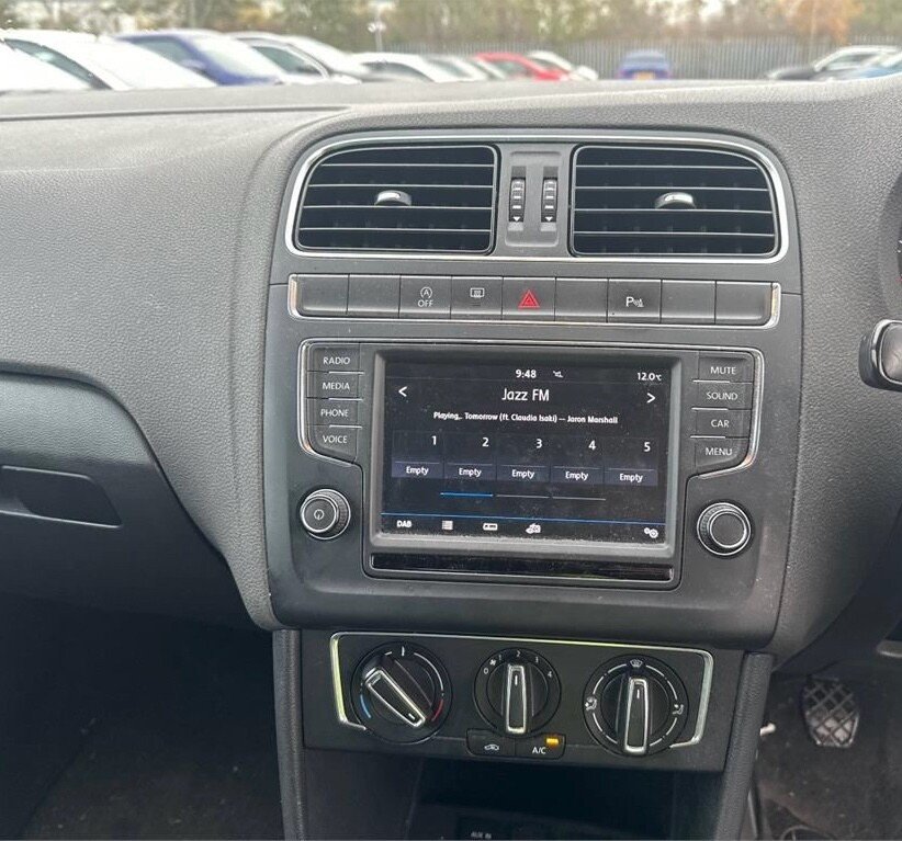 Used Volkswagen Polo 2017 for sale - 76535918: Photo 6