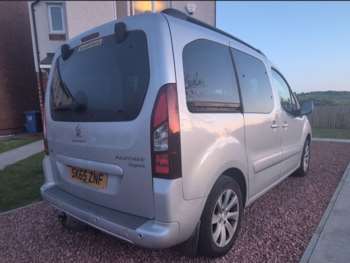 Used Peugeot Partner Tepee 2015 for sale - 74947096: Photo