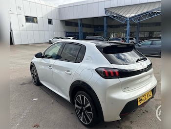 Used Peugeot 208 2022 for sale - 76536156: Photo