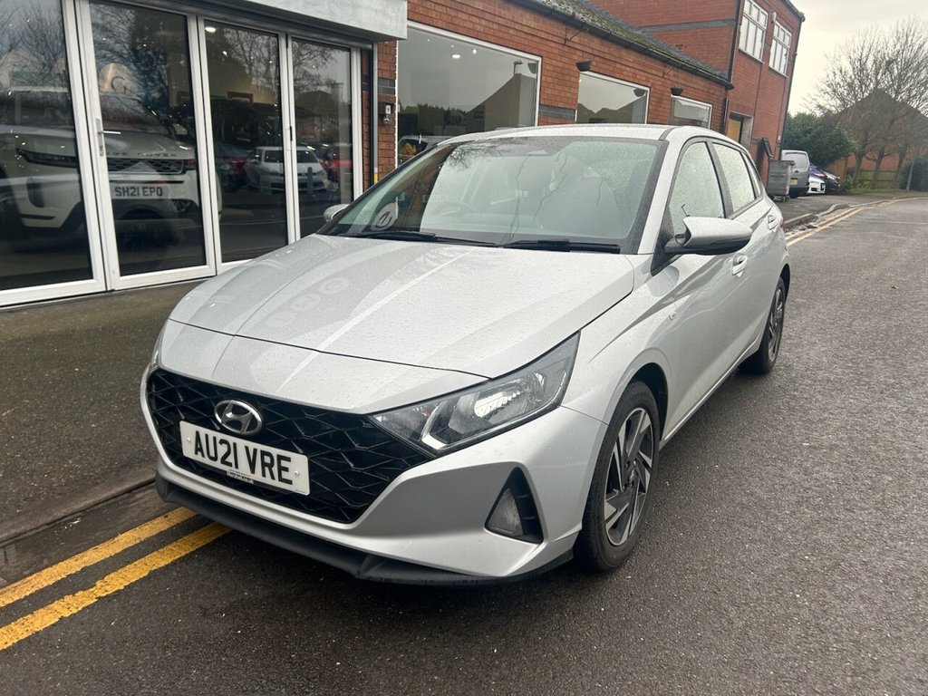 Used Hyundai i20 2021 for sale - 77632160: Photo 2