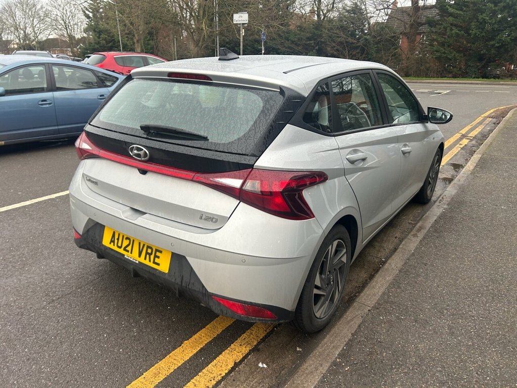 Used Hyundai i20 2021 for sale - 77632160: Photo 5