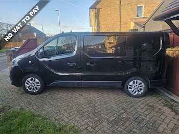 Renault Trafic feature image