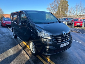 Used Renault Trafic 2018 for sale - 77096510: Photo