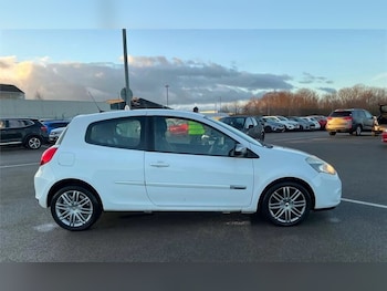 Used Renault Clio 2012 for sale - 77227352: Photo