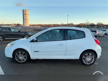 Used Renault Clio 2012 for sale - 77227352: Photo