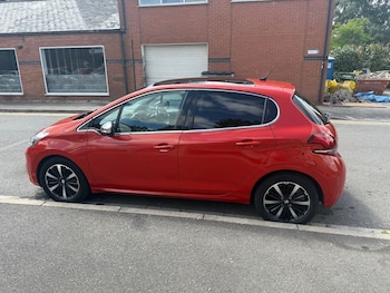 Used Peugeot 208 2018 for sale - 79288636: Photo