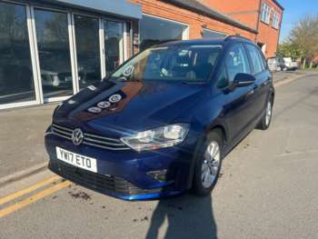 Used Volkswagen Golf SV 2017 for sale - 74131888: Photo