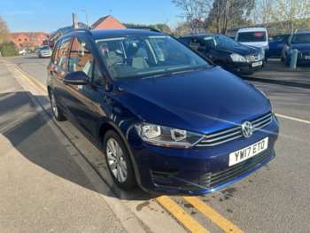 Used Volkswagen Golf SV 2017 for sale - 74131888: Photo