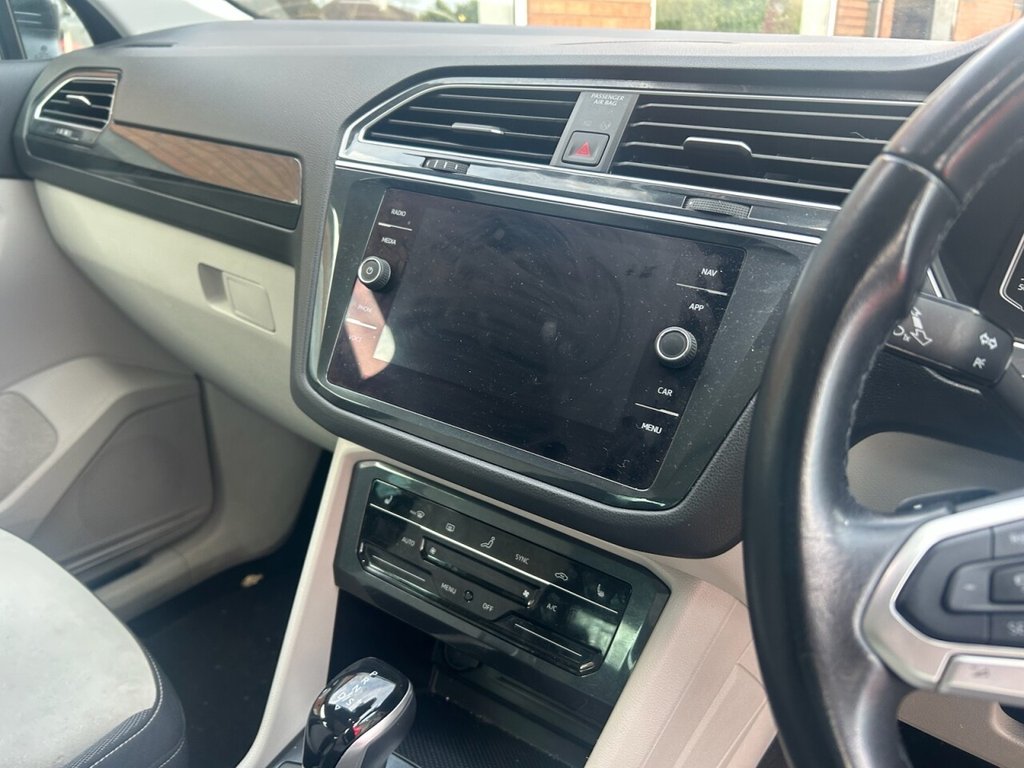 Used Volkswagen Tiguan 2021 for sale - 77667176: Photo 8