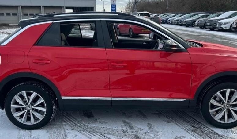 Used Volkswagen T-Roc 2020 for sale - 77161628: Photo 2