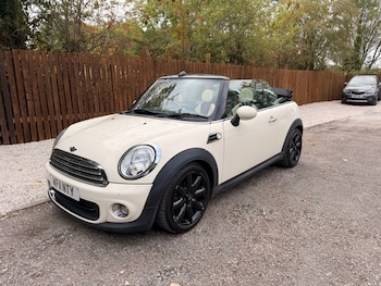 Used MINI Convertible 2011 for sale - 79518641: Photo