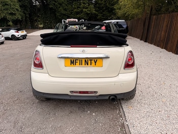 Used MINI Convertible 2011 for sale - 79518641: Photo