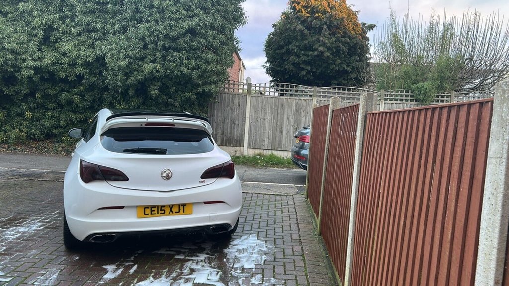 Used Vauxhall Astra GTC 2015 for sale - 77096509: Photo 2
