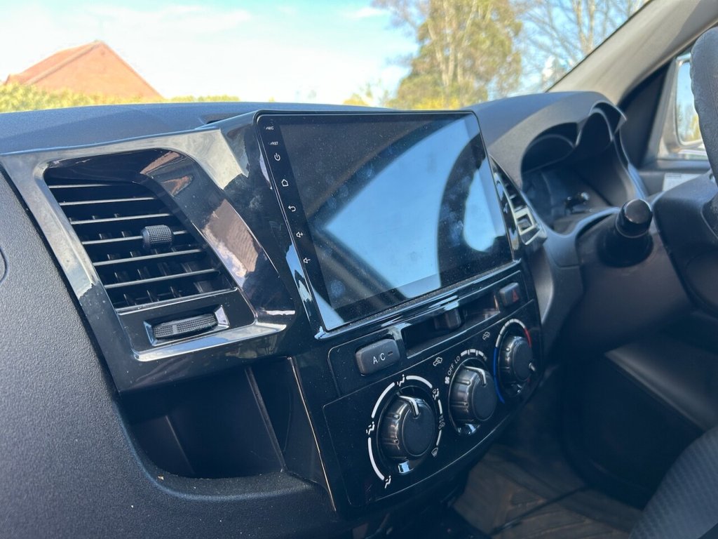 Used Toyota Hilux 2015 for sale - 78145217: Photo 9