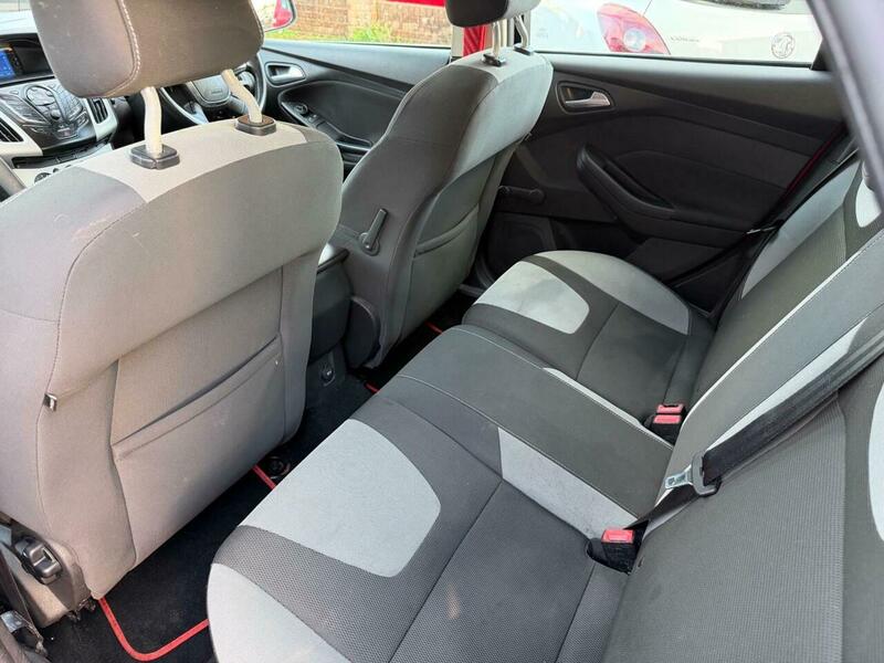 Used Ford Focus 2012 for sale - 77735351: Photo 11