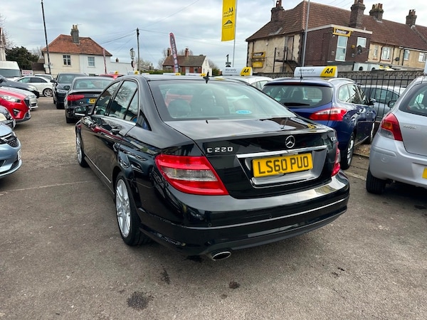 Used Mercedes-Benz C-Class 2010 for sale - 74184506: Photo 8