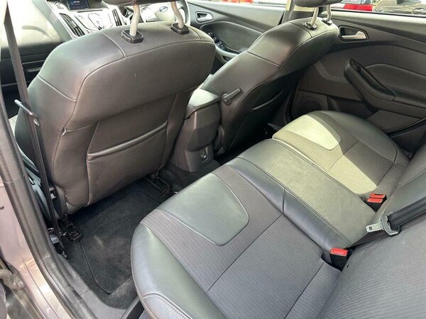 Used Ford Focus 2011 for sale - 75067348: Photo 12