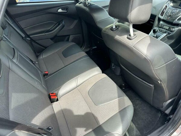 Used Ford Focus 2011 for sale - 75067348: Photo 16