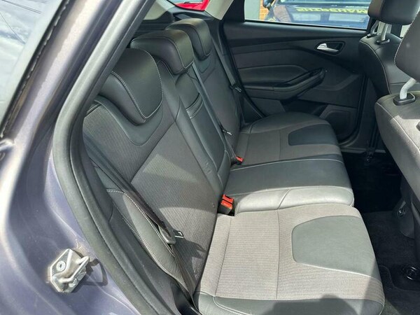 Used Ford Focus 2011 for sale - 75067348: Photo 17