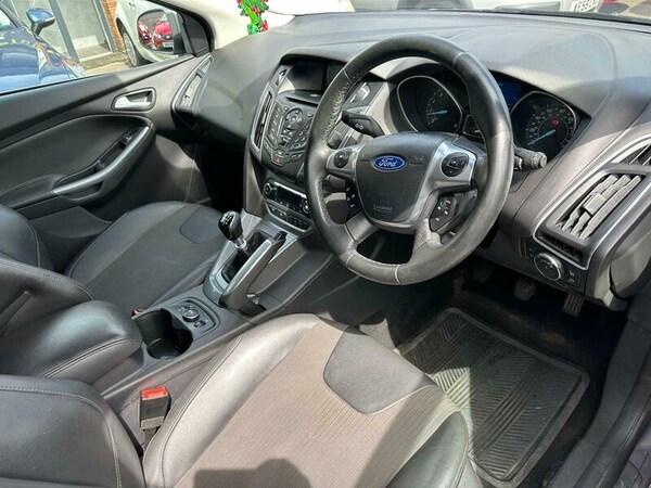 Used Ford Focus 2011 for sale - 75067348: Photo 18