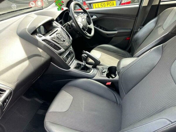 Used Ford Focus 2011 for sale - 75067348: Photo 8