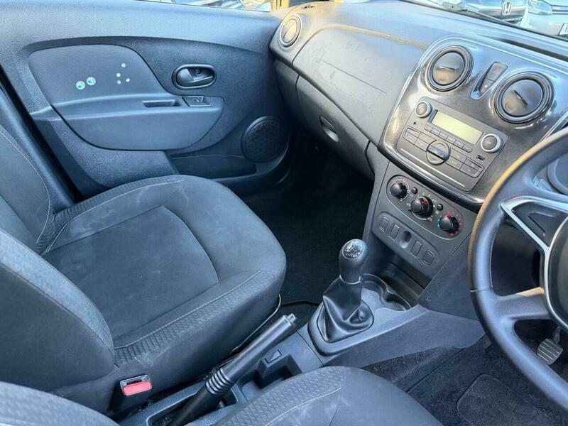 Used Dacia Sandero 2018 for sale - 77735361: Photo 15
