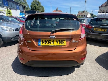 Used Ford Fiesta 2015 for sale - 79090718: Photo