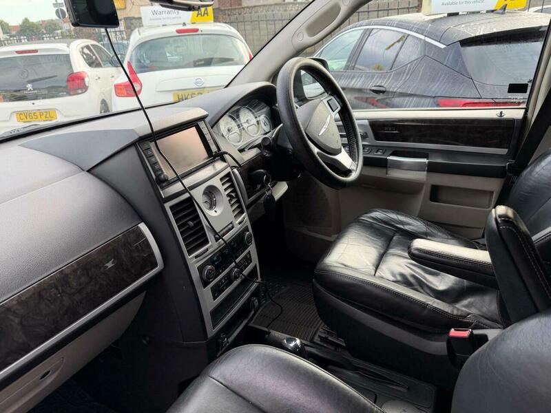 Used Chrysler Grand Voyager 2011 for sale - 77394995: Photo 12